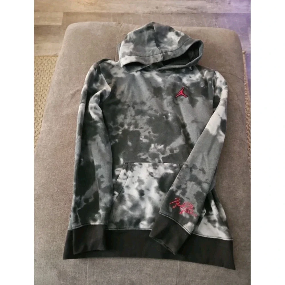 Nike Jordan Essentials‎ Smoke Dye Pullover Hoodie Youth Size XL